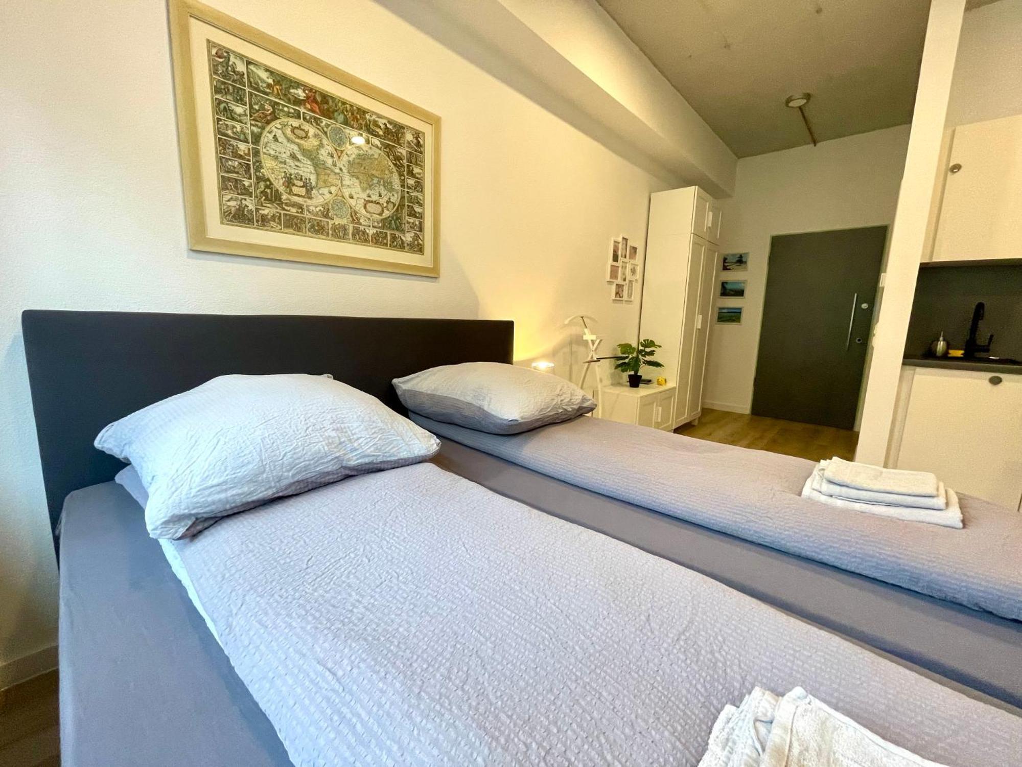 Neu Wunderschoenenes Weisses Apartament Am Schloessle Zentrum Goldstadt Pforzheim Eksteriør bilde