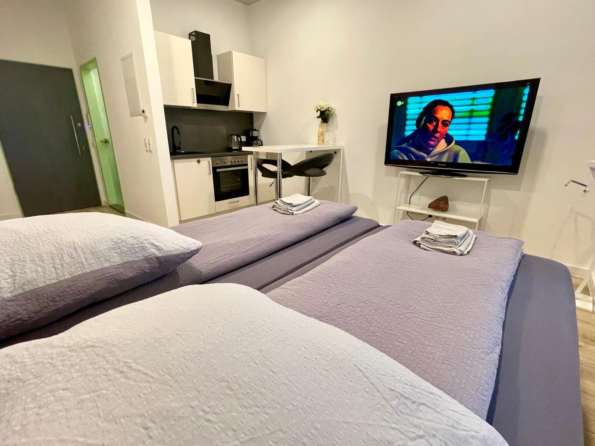 Neu Wunderschoenenes Weisses Apartament Am Schloessle Zentrum Goldstadt Pforzheim Eksteriør bilde