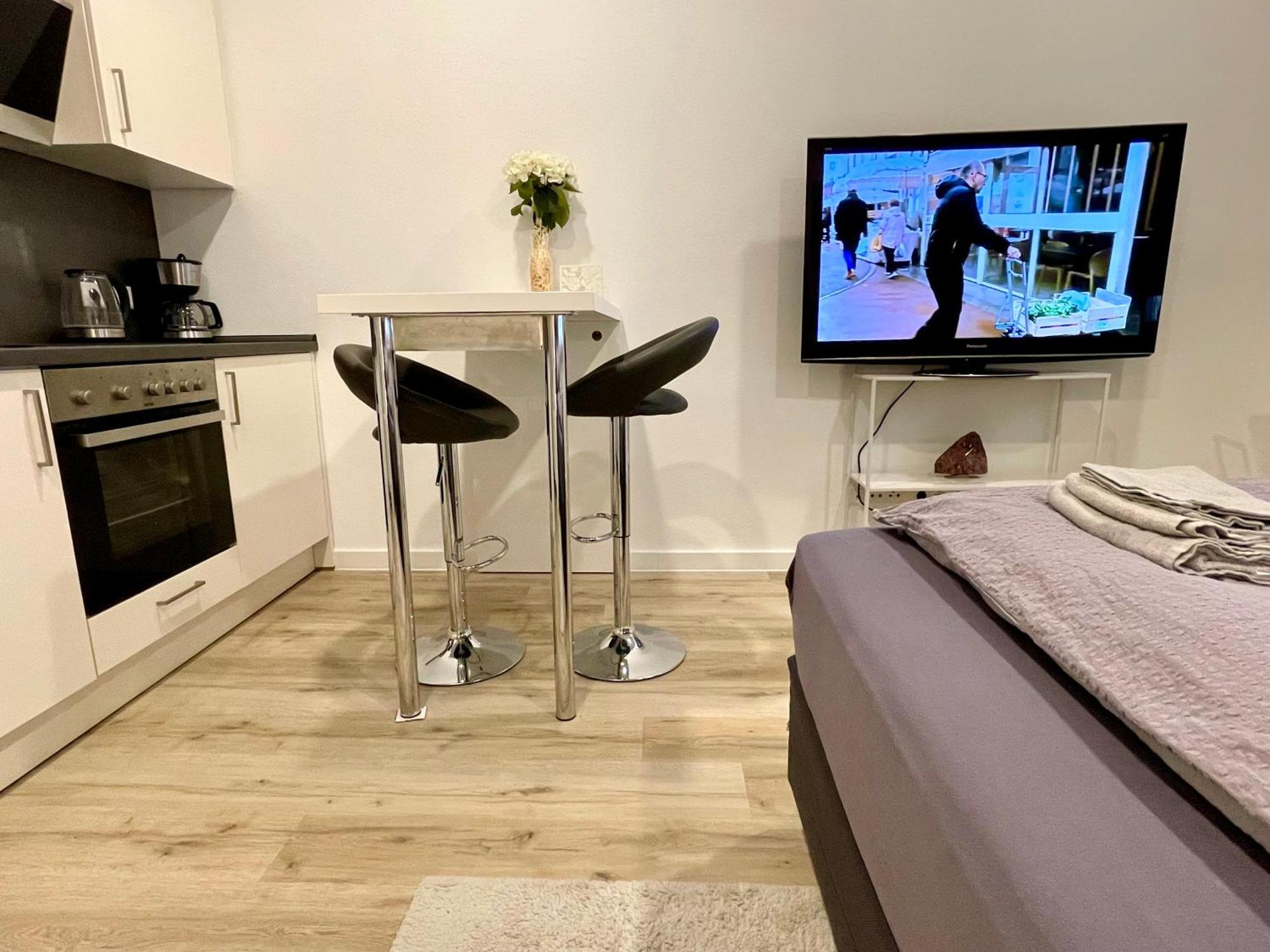Neu Wunderschoenenes Weisses Apartament Am Schloessle Zentrum Goldstadt Pforzheim Eksteriør bilde