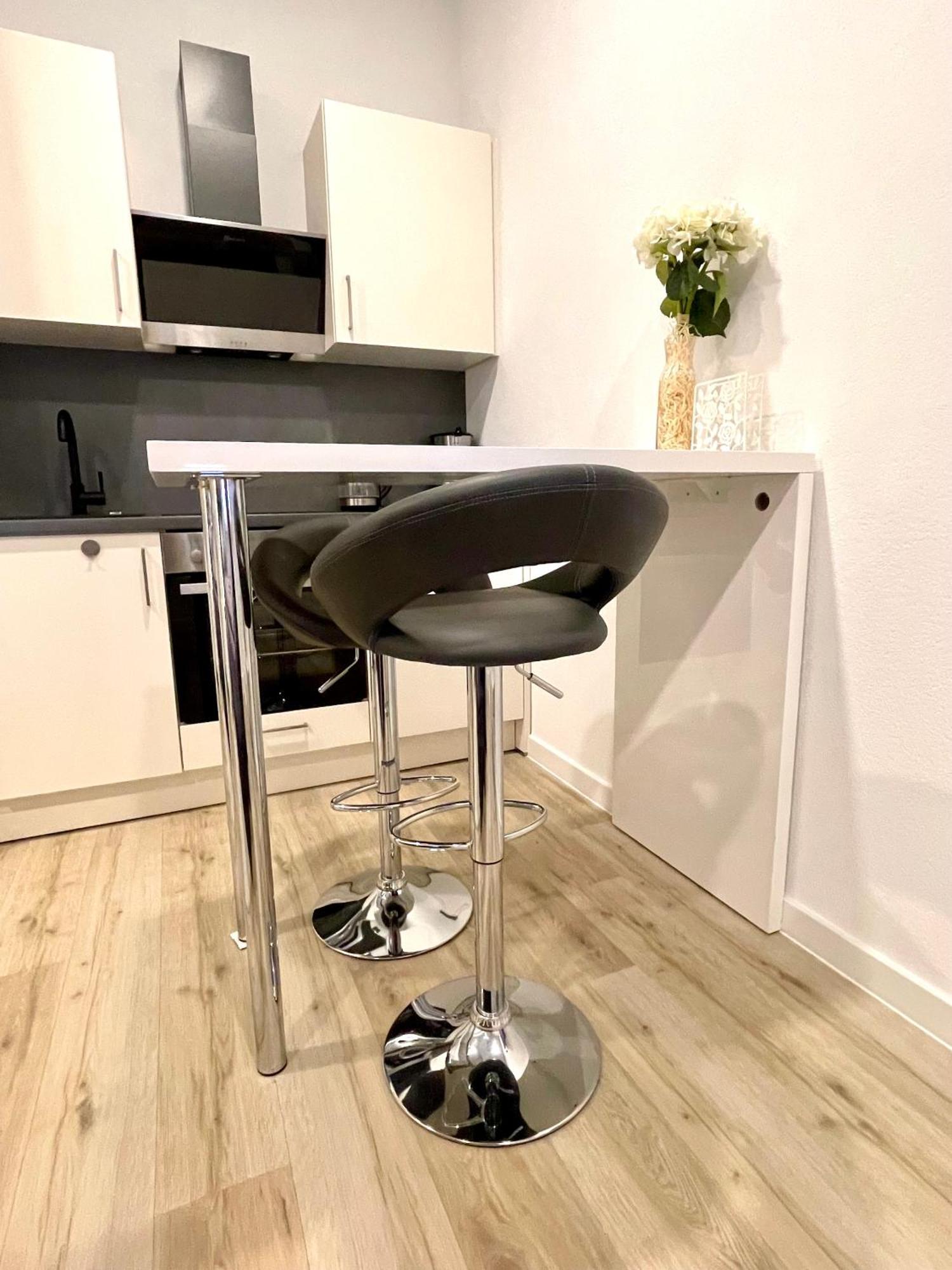 Neu Wunderschoenenes Weisses Apartament Am Schloessle Zentrum Goldstadt Pforzheim Eksteriør bilde