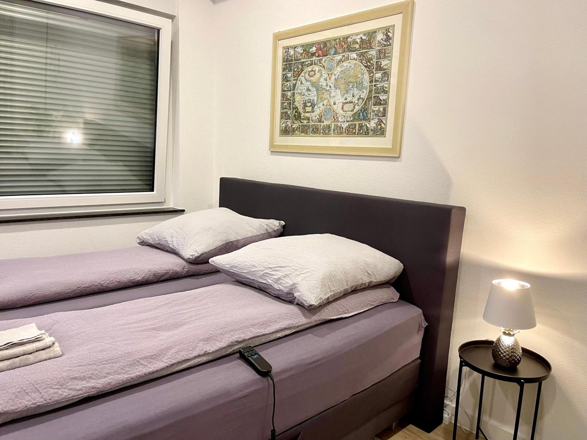 Neu Wunderschoenenes Weisses Apartament Am Schloessle Zentrum Goldstadt Pforzheim Eksteriør bilde