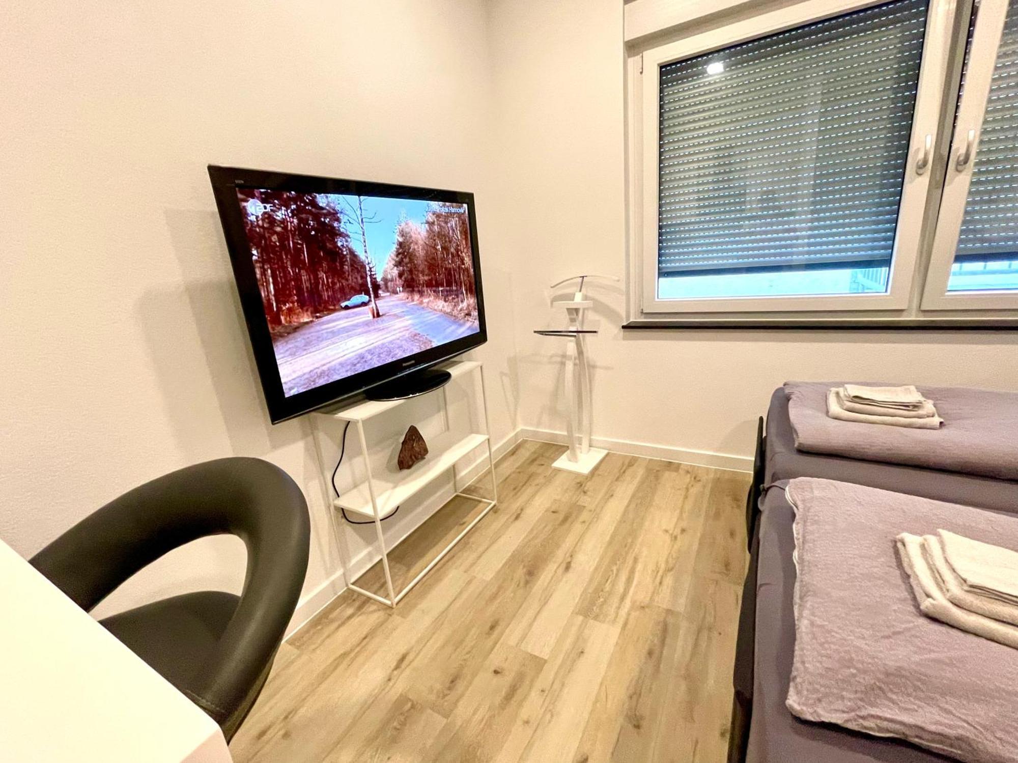 Neu Wunderschoenenes Weisses Apartament Am Schloessle Zentrum Goldstadt Pforzheim Eksteriør bilde